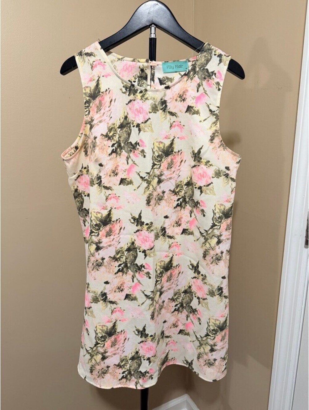 Filly Flair Sleeveless Floral Shift Dress Size M